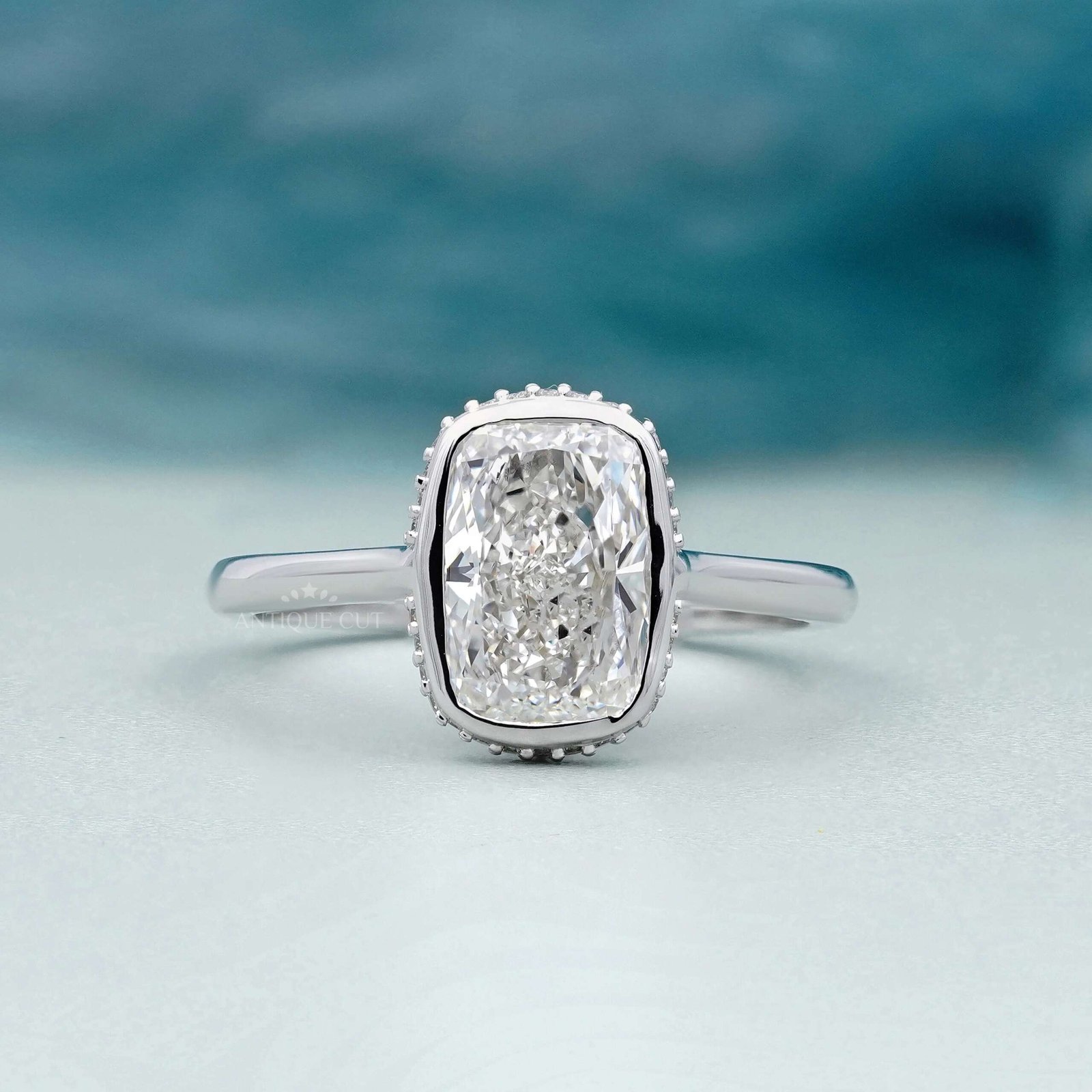 The Pillow Talk Effect: Why Cushion Cuts Rule Romantic Design