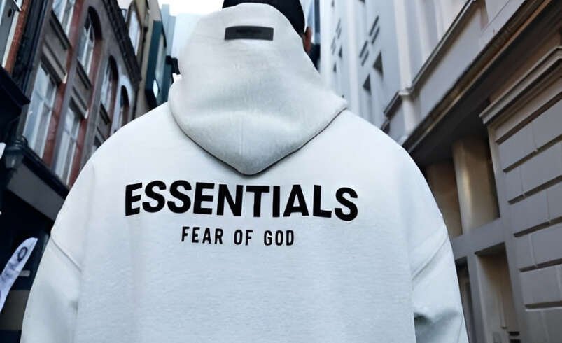 Essentials Hoodie UK Guide for Style, Fit and Quality
