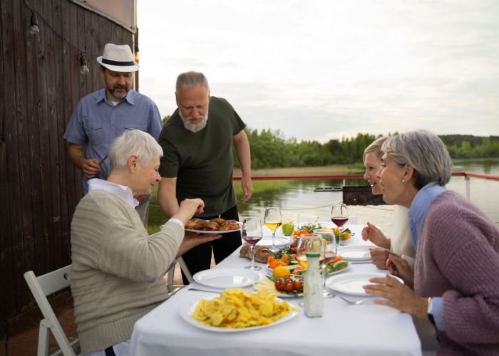How Resort-Style Living Benefits Older Adults