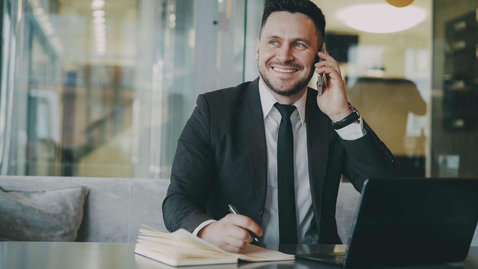 Career Seekers Guide: Avoid Mistakes and Accelerate Your Career