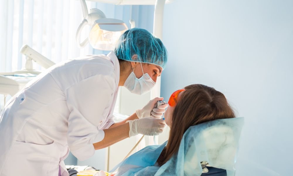 How Does In-Chair Teeth Whitening Work?