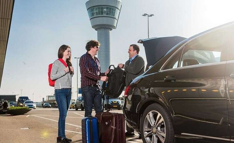 How Airport Car Services Support Stress Free Flight Connections