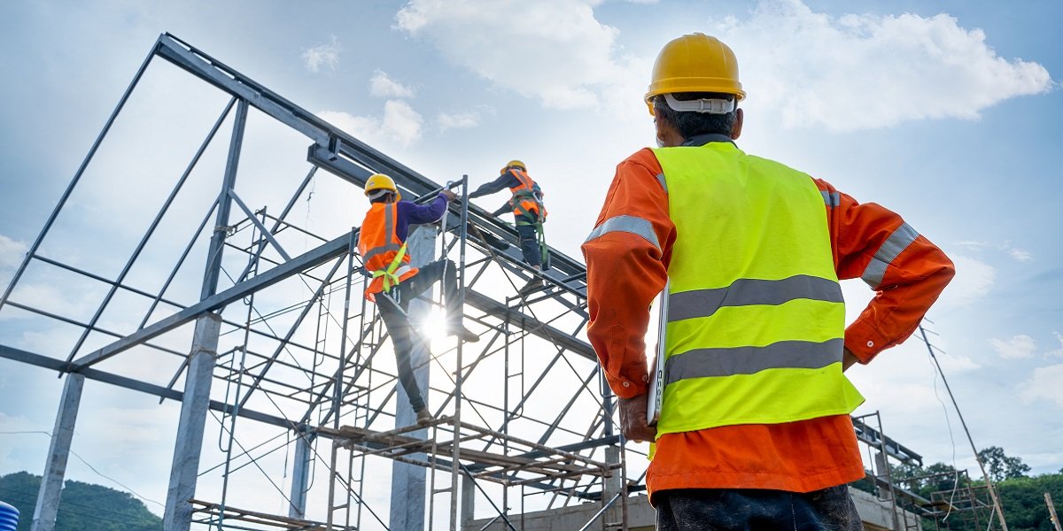 Your Complete Guide to Hiring a Reliable Construction Company