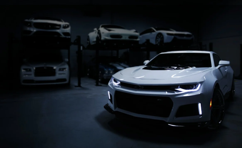 How Can Professional Headlight Restoration Improve Your Drive in Addison, TX?