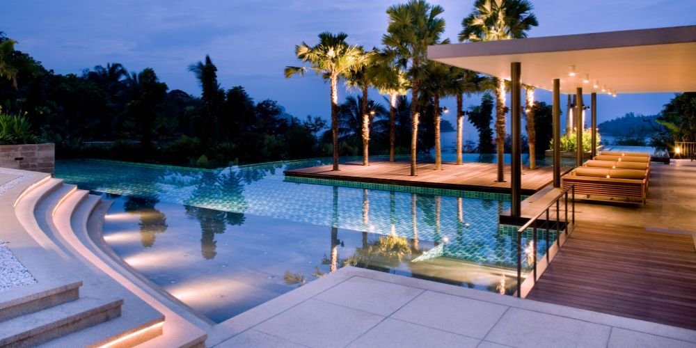 Swimming Pool Remodeling Trends Homeowners Are Choosing