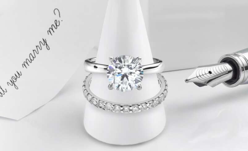 Q Initial Pendant by Emirates Diamonds